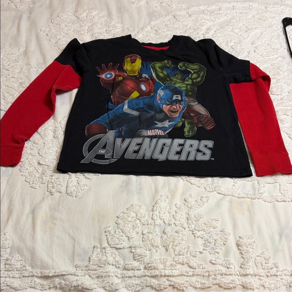 Marvel Avengers boys long sleeve t-shirt like new youth 18/20